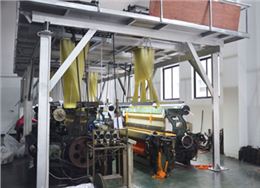 龍翔圍巾工廠提花車間