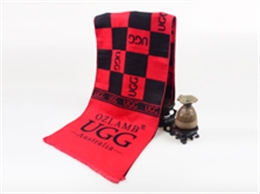 當(dāng)國(guó)際大牌UGG遇上龍翔圍巾會(huì)撞出怎么樣的火花