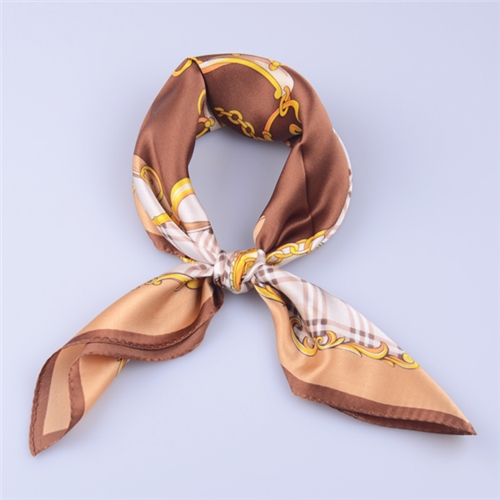 素縐緞?wù)娼z圍巾