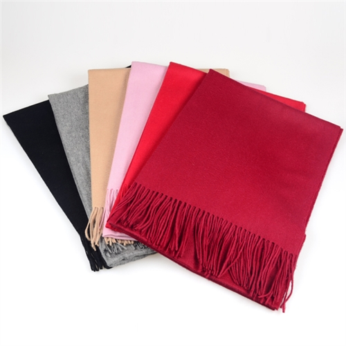 外貿(mào)羊毛圍巾批發(fā)